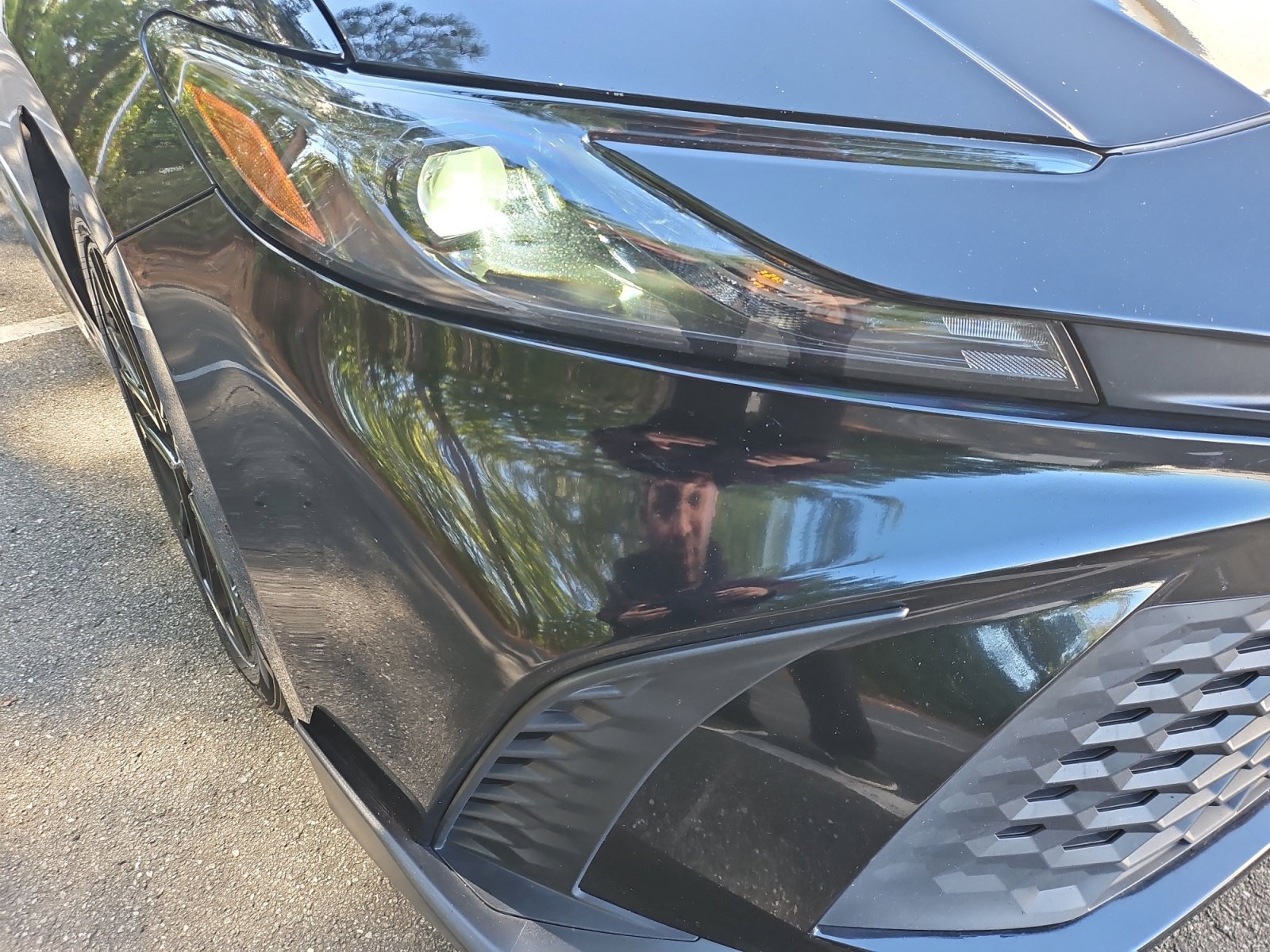Used 2025 Toyota Camry SE FWD image 13