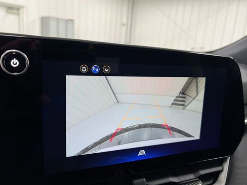 New 2026 Chevrolet Equinox LT image 16