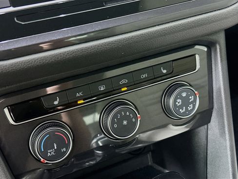 Used 2024 Volkswagen Tiguan S image 22