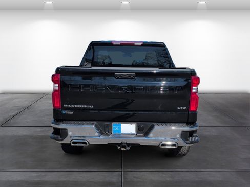 Used 2025 Chevrolet Silverado 1500 LTZ image 5