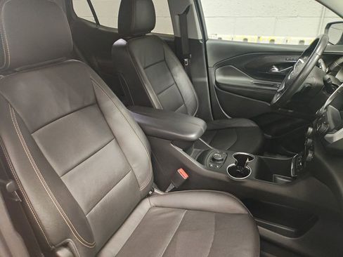 Used 2020 GMC Terrain SLT w/ Preferred Package image 10