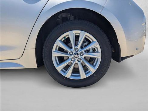New 2026 Toyota Corolla SE FWD image 9