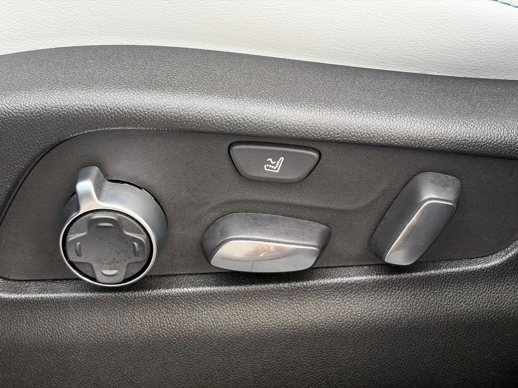 Used 2024 Cadillac XT4 Sport AWD/4WD image 20
