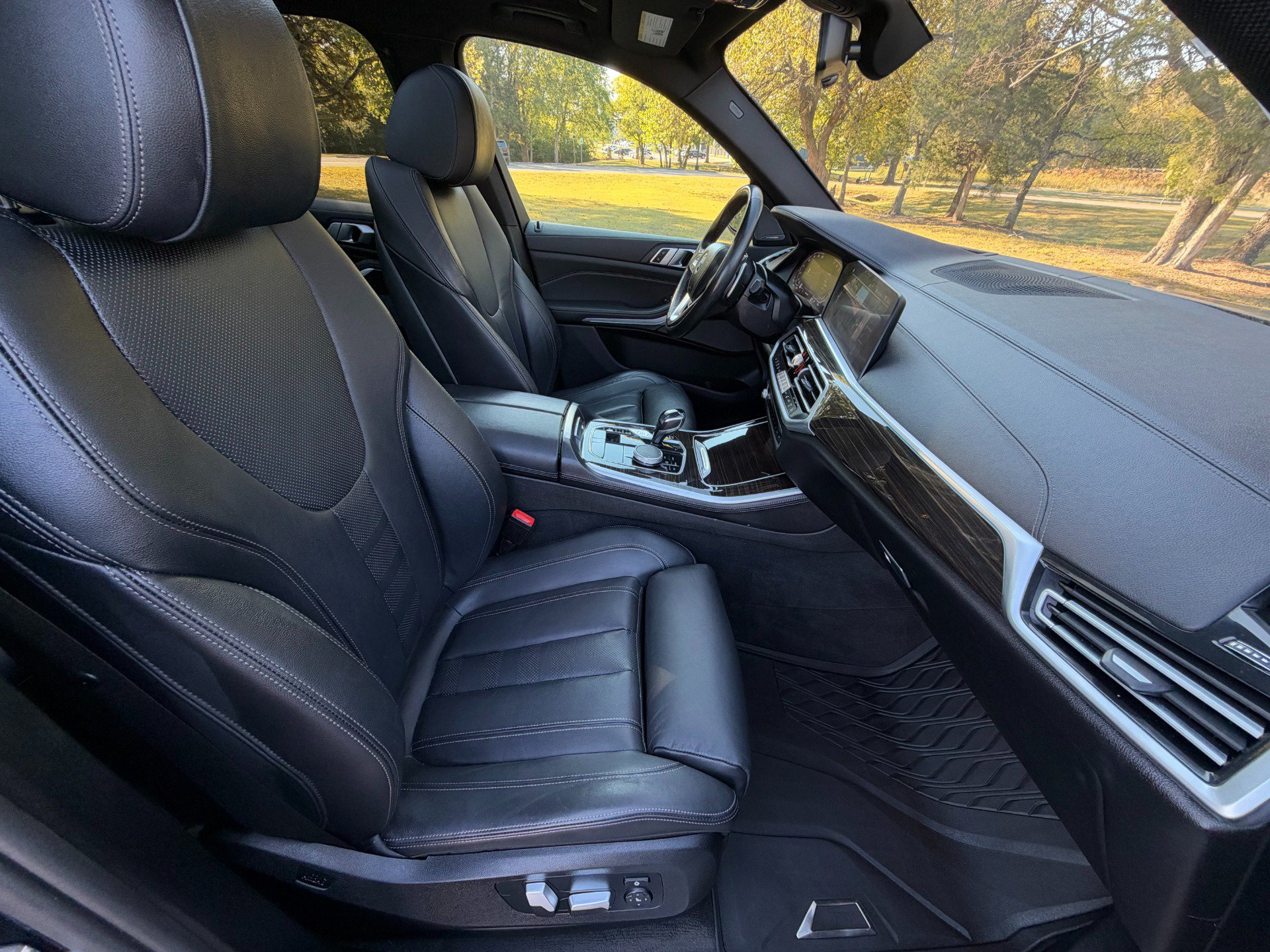 Used 2021 BMW X5 xDrive40i w/ Premium Package AWD/4WD image 22