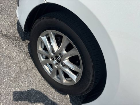 Used 2015 MAZDA MAZDA3 i Grand Touring FWD image 18