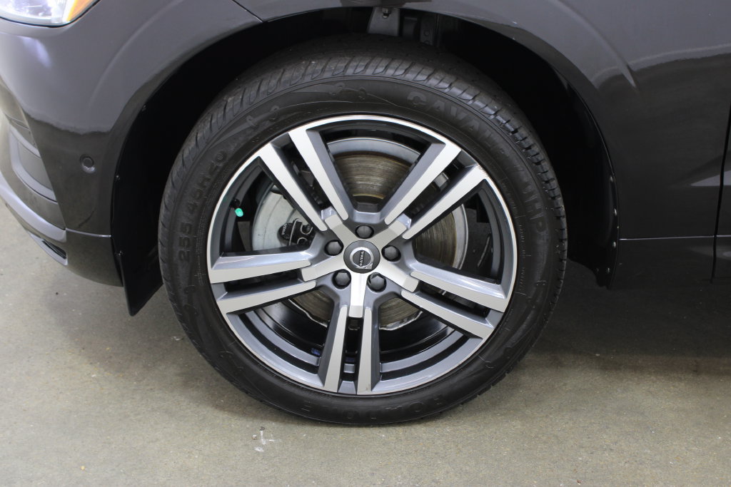 Used 2019 Volvo XC60 T6 Momentum w/ Premium Package AWD/4WD image 30