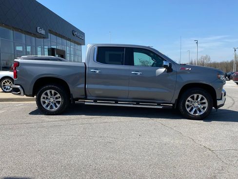 Used 2022 Chevrolet Silverado 1500 LTZ w/ LTZ Premium Package image 9