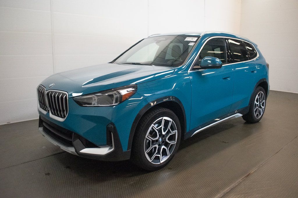 Used 2025 BMW X1 xDrive28i AWD/4WD image 8