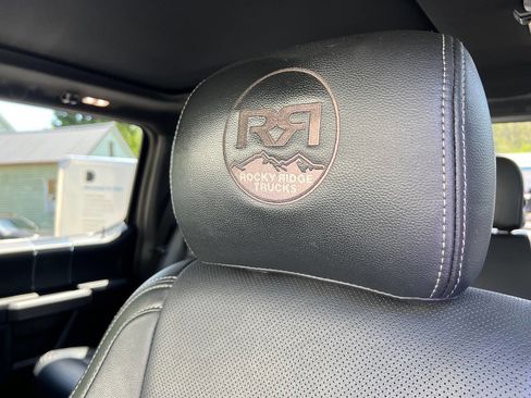 Used 2018 Ford F150 XLT w/ Equipment Group 302A Luxury AWD/4WD image 29