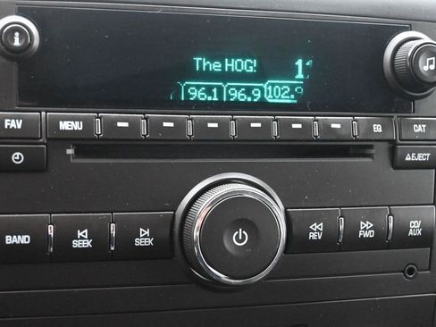 Used 2011 Chevrolet Silverado 2500 LT w/ Interior Plus Package image 42