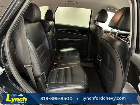 Used 2019 Kia Sorento EX AWD/4WD image 16