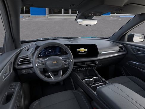 New 2026 Chevrolet Traverse LT w/ Driver Confidence Package image 16