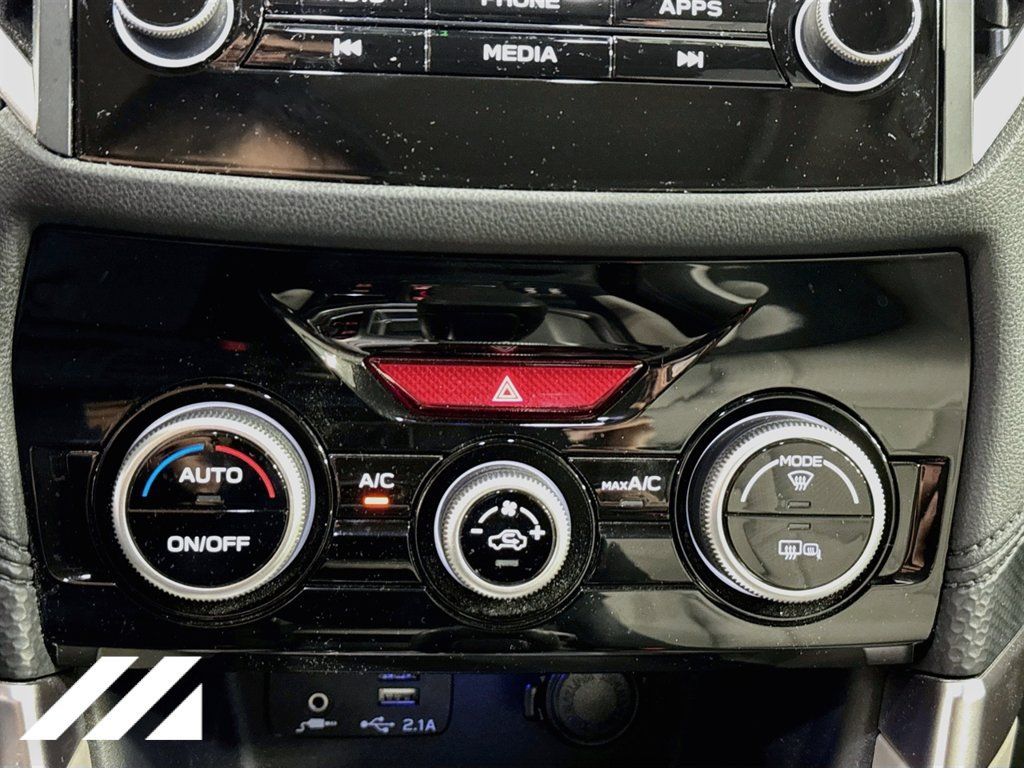 Used 2020 Subaru Forester Premium AWD/4WD image 17