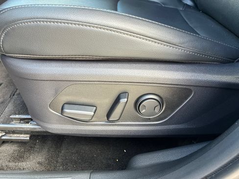 Used 2023 Kia Sportage EX AWD/4WD image 17