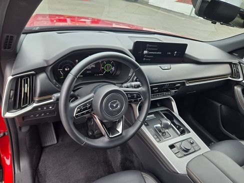 Certified 2025 MAZDA CX-90 Plug-In Hybrid w/ Premium Plus AWD/4WD image 9