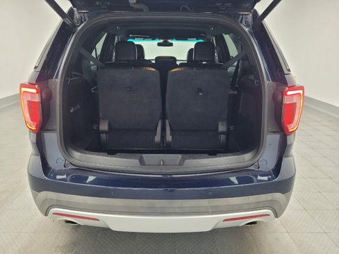 Used 2017 Ford Explorer Limited w/ Equipment Group 301A FWD image 29