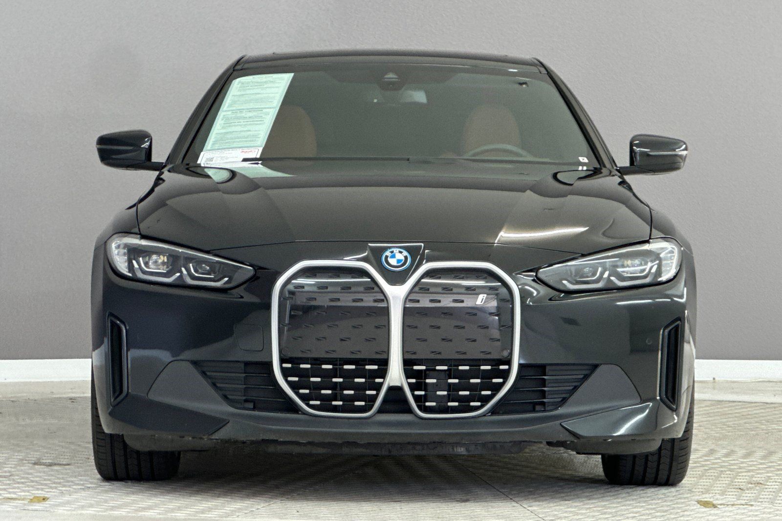 Used 2023 BMW i4 eDrive35 RWD image 5