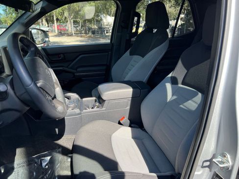 Used 2025 Toyota 4Runner TRD Off-Road image 30