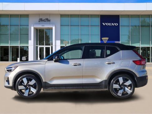 Used 2024 Volvo XC40 Recharge Plus w/ Protection Package Premier image 3
