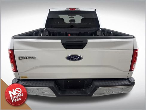 Used 2017 Ford F150 XLT image 5