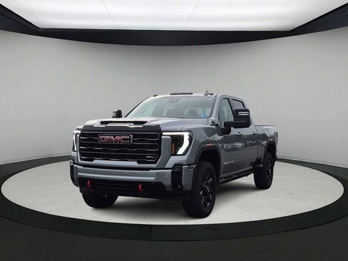 Used 2026 GMC Sierra 2500 AT4 w/ AT4 Premium Plus Package AWD/4WD image 4