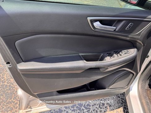 Used 2015 Ford Edge SE FWD image 20
