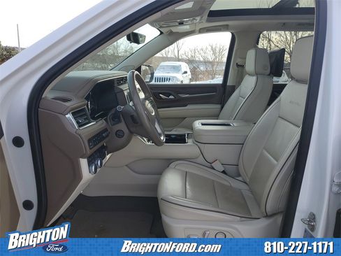 Used 2021 GMC Yukon Denali w/ Denali Ultimate Package image 10