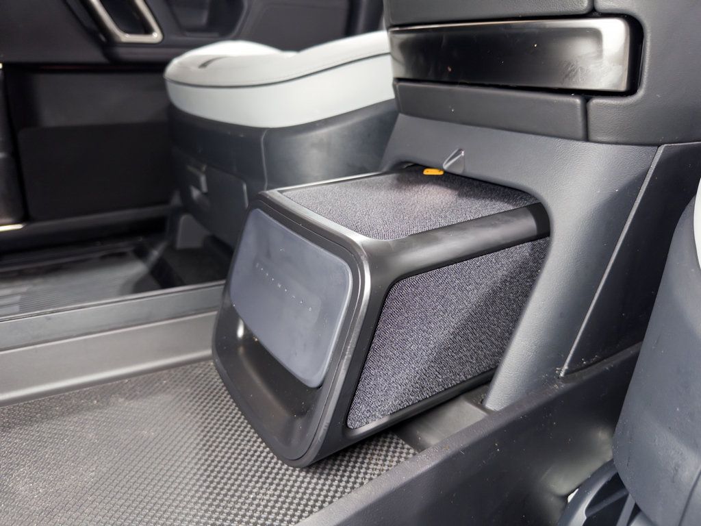 Used 2022 Rivian R1T Adventure AWD/4WD image 19
