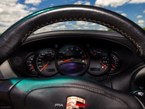 Used 2001 Porsche 911 Turbo image 39