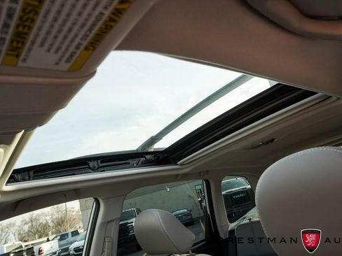 Used 2018 Subaru Forester 2.5i Limited image 12