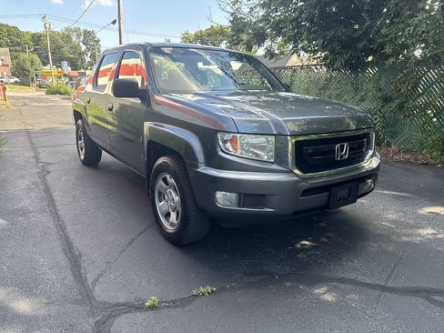 Used 2011 Honda Ridgeline RT image 2
