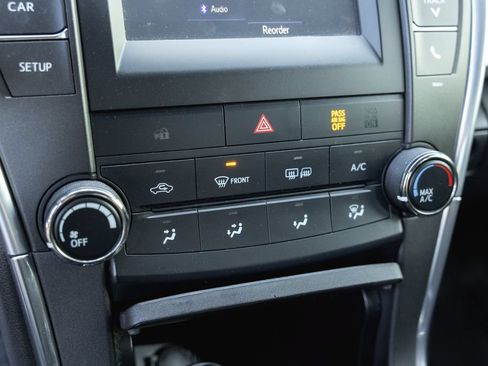 Used 2016 Toyota Camry SE FWD image 20