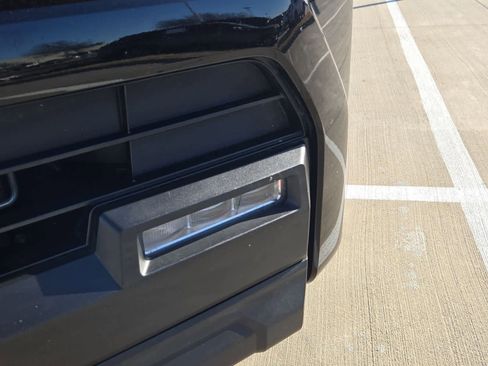 Used 2025 Toyota 4Runner SR5 image 10