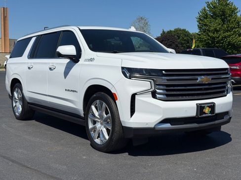 Used 2021 Chevrolet Suburban High Country AWD/4WD image 2
