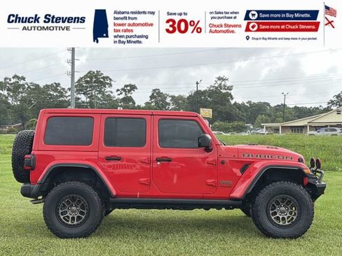 Used 2022 Jeep Wrangler Unlimited Rubicon w/ Xtreme Recon 35" Tire Package AWD/4WD image 5