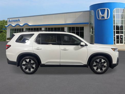 New 2026 Honda Pilot Elite image 6