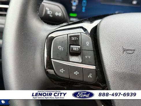 Used 2025 Ford Escape SE w/ PHEV Premium Package FWD image 19