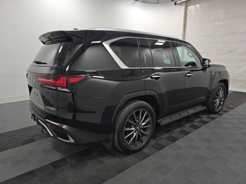 Used 2024 Lexus LX 600 F Sport image 2