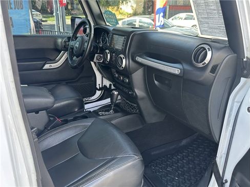 Used 2016 Jeep Wrangler Unlimited Sahara w/ Max Tow Package image 25