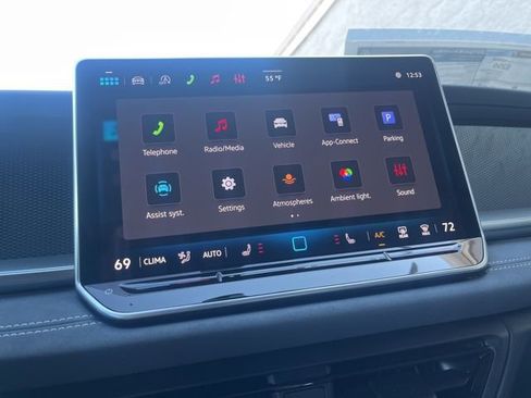 New 2026 Volkswagen Tiguan SE R-Line FWD image 14