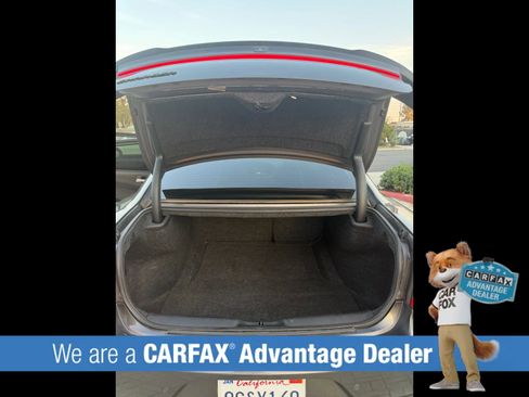 Used 2018 Dodge Charger SXT w/ Blacktop Package RWD image 28