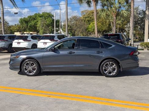 Used 2023 Honda Accord EX image 9