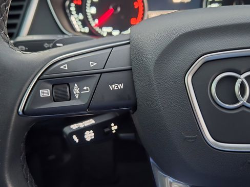 Used 2023 Audi Q5 2.0T Premium w/ Convenience Package image 28