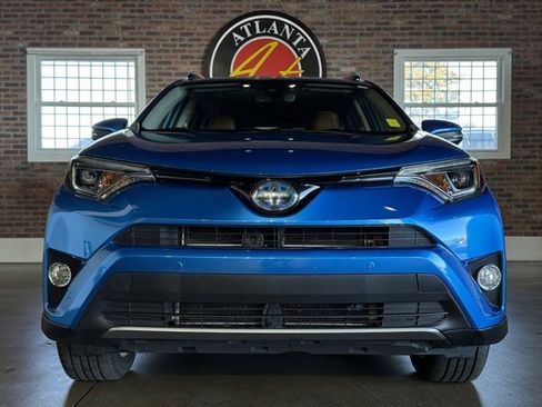 Used 2017 Toyota RAV4 Limited image 2