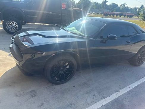 Used 2023 Dodge Challenger SXT RWD image 2
