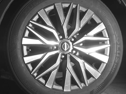Used 2025 Nissan Altima 2.5 SV FWD image 17