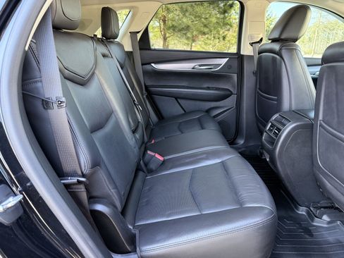 Used 2017 Cadillac XT5 Luxury w/ Driver Awareness Package image 39