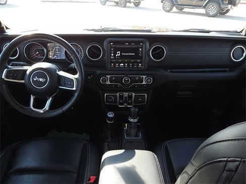 Used 2020 Jeep Gladiator Overland w/ Popular Equipment Package image 12