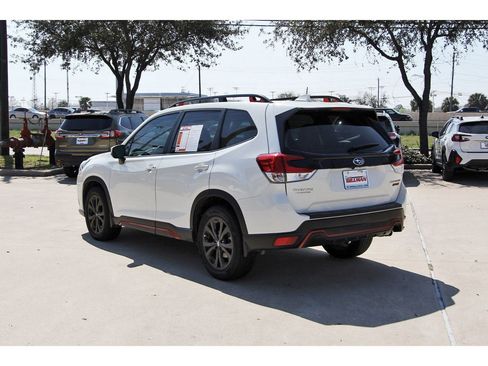 Used 2023 Subaru Forester Sport image 4