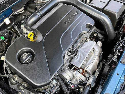 Used 2025 Chevrolet Malibu LT image 33